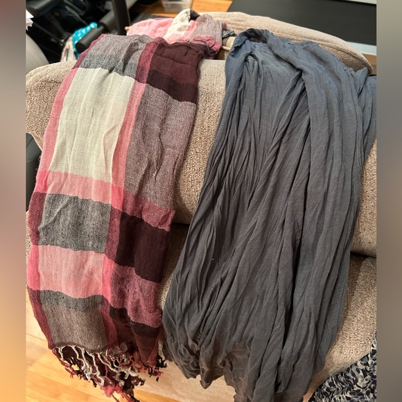 Scarves - Picture 2 of 3